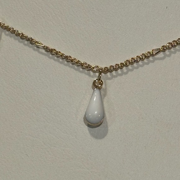 Gold Hardware Faux Opal Rain Drop & Faux Crystal Charm Necklace, NWT - Picture 5 of 8